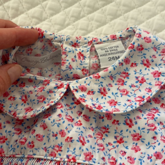 Carriage Boutiques Toddler Girls Smocked Dress size 24 month floral roses - Picture 2 of 3